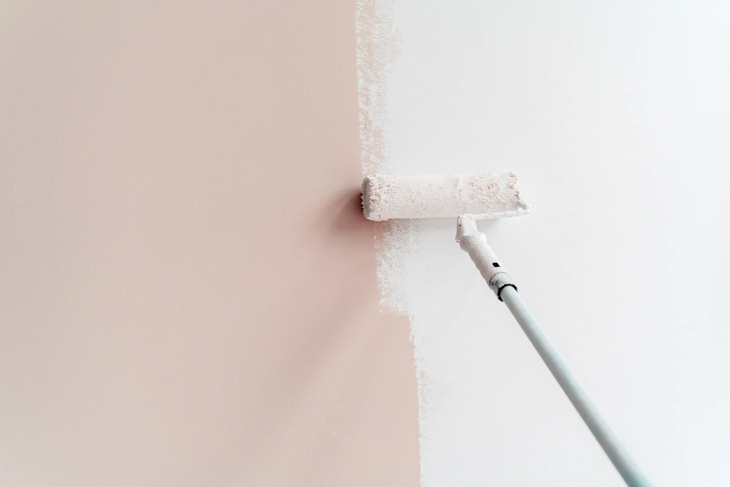 painting-house-interior-wall-with-roller-into-whit-2025-02-12-00-48-29-utc